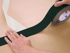 7. Verklebung Unterdeckplatte (MDF)