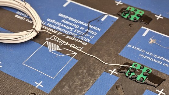 9. Anschlussplatten mit SENSIS COLL verbinden
